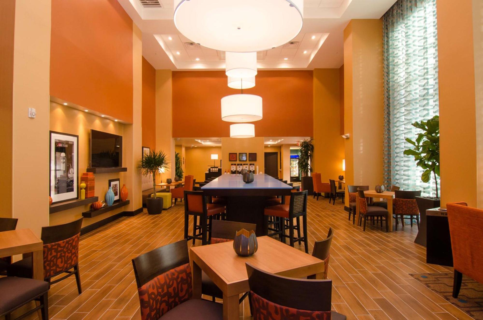 Hampton Inn & Suites Huntsville Εξωτερικό φωτογραφία